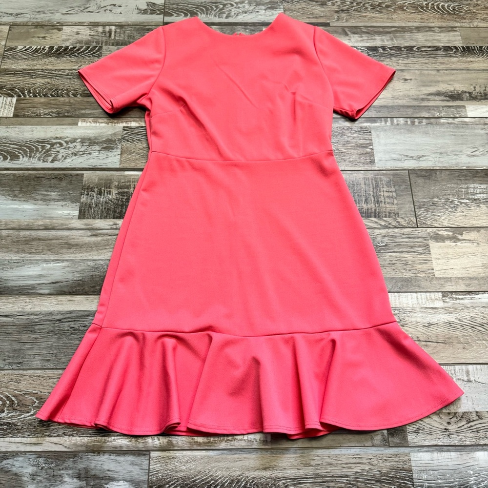 2 Hearts Slim Fit Short Sleeve Coral Pink Dress Medium